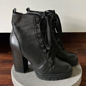 Steve Madden Laurie Black Leather LaceUp Combat
Moto Chunky Heel Ankle Boots 8.5